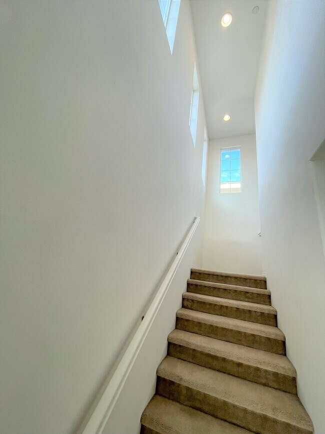 Building Photo - 2879 S Via Belamaria