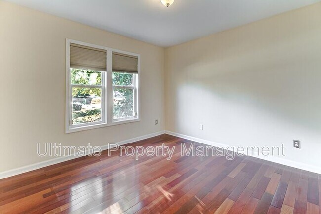 Building Photo - 105 Southern Magnolia Ct