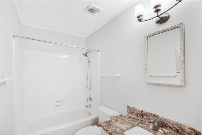 Building Photo - 1607 Burnley Dr