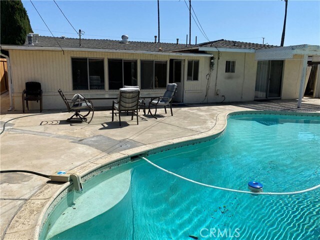 Building Photo - 209 E Wilson Ave