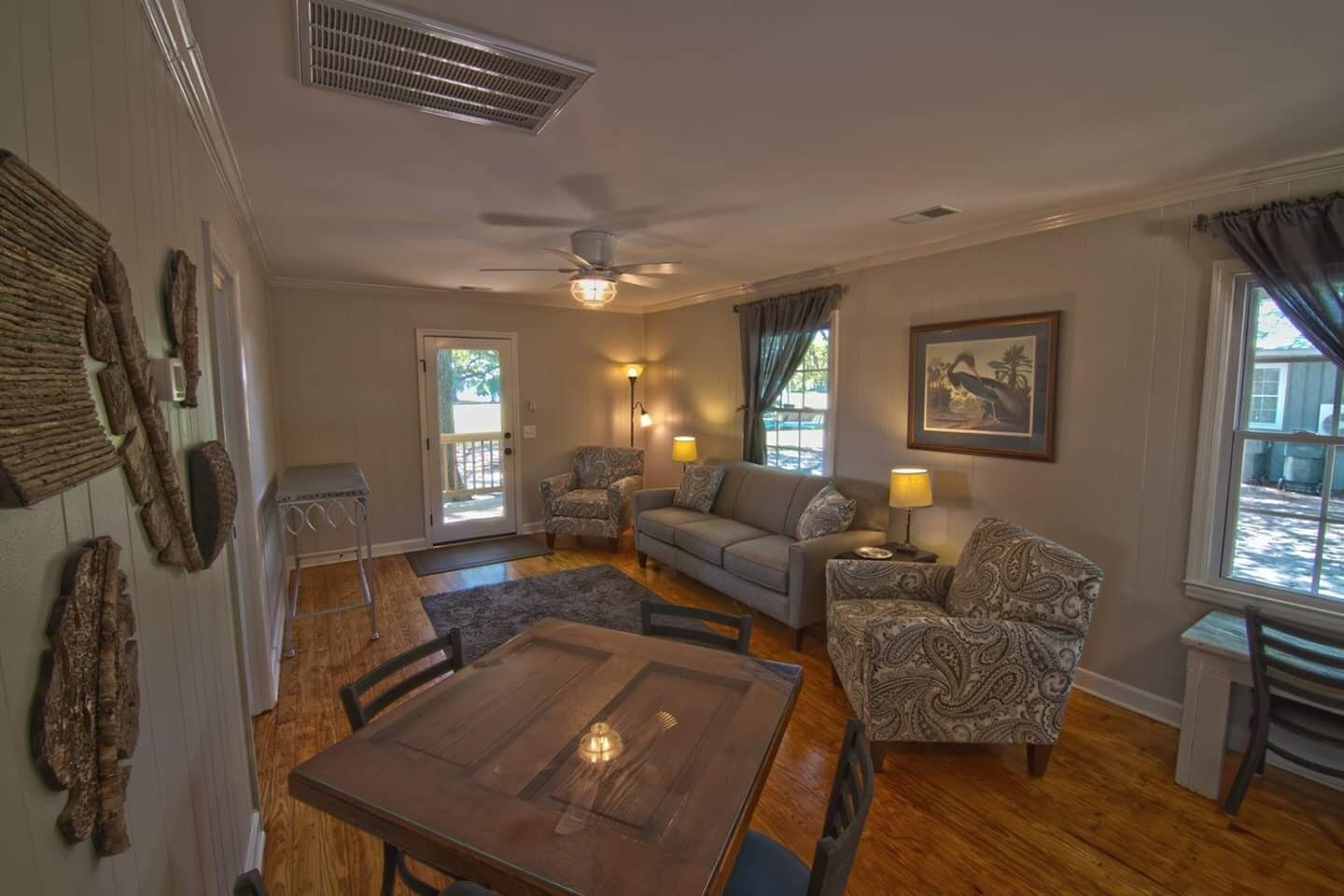 Building Photo - 124 Bluffview Ln