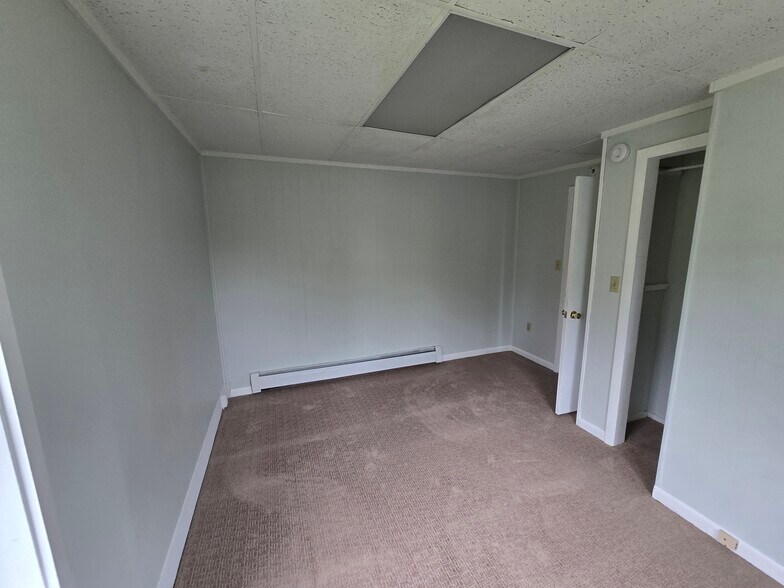 Building Photo - 97 Fisherville Rd