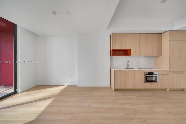Building Photo - 90 FL-90