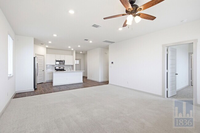 Building Photo - 216 Big Cypress Byu Rd