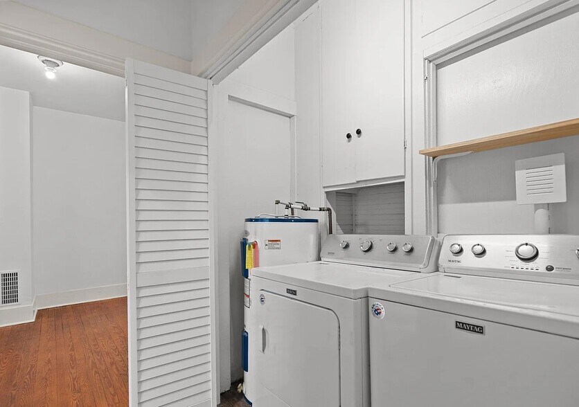 Laundry - 1904 Wolcott Ave