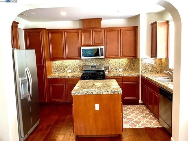 Building Photo - $3,990 - 4 BR - GORGEOUS SAN RAMON HOME IN...