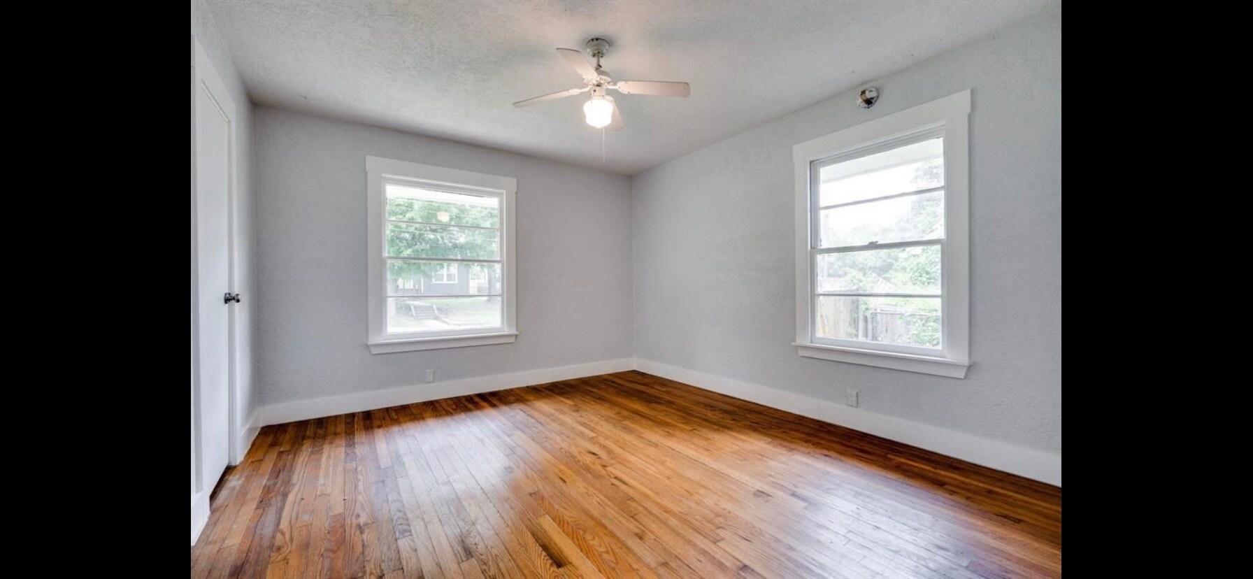 Building Photo - 702 W Brockett St