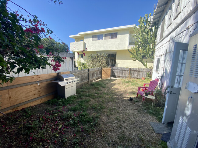 Private Yard - 2102 6th St