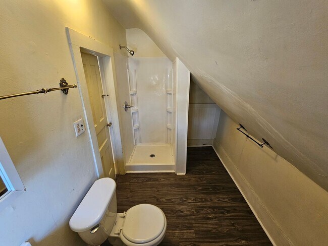 Building Photo - 420 N 2nd Ave