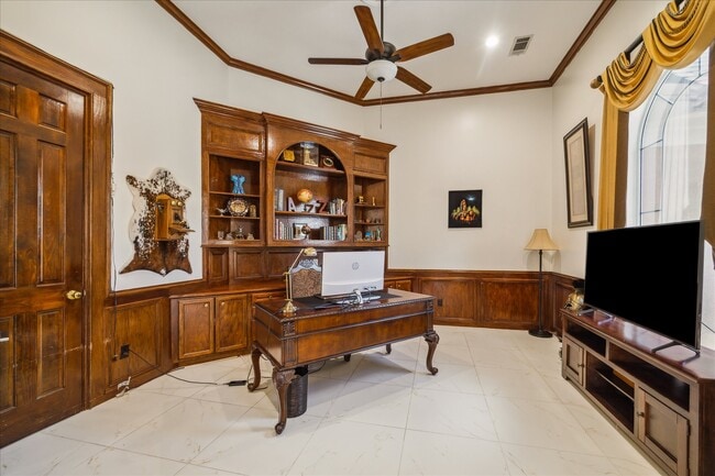 Building Photo - 14 Lake Mist Ct