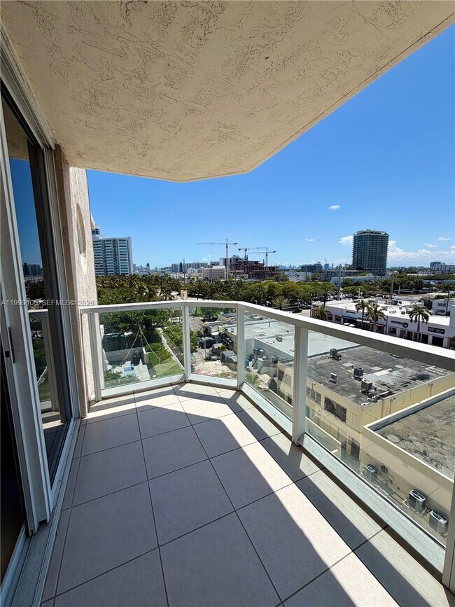Building Photo - 7330 Ocean Terrace
