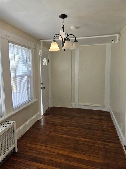 Building Photo - 239 Pleasant St