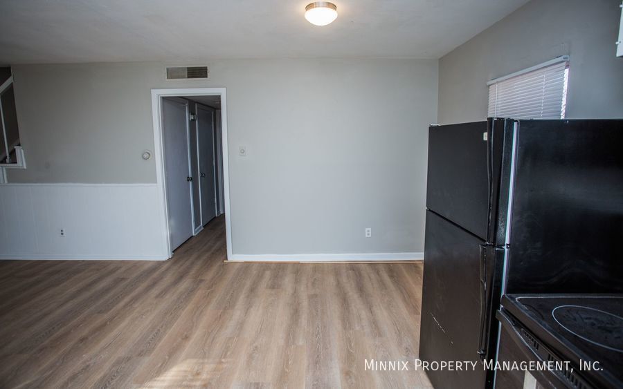 Building Photo - 1923 67th St