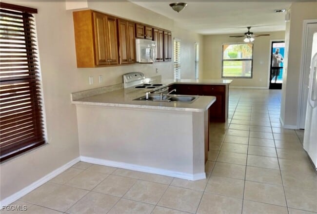 Building Photo - 1804 SW 21st Ln