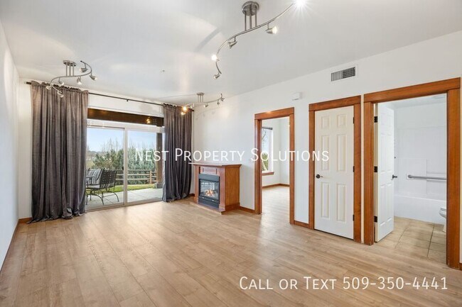 Building Photo - 6432 Melby Way NE