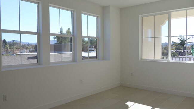 Building Photo - FOR RENT!! Brand New Townhome in El Cajon FOR RENT!!