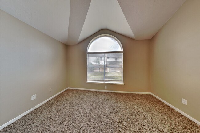 Building Photo - 7007 Fuchsia Ln