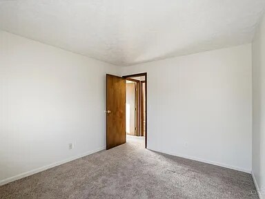 Building Photo - 2050 Woodtrail Dr