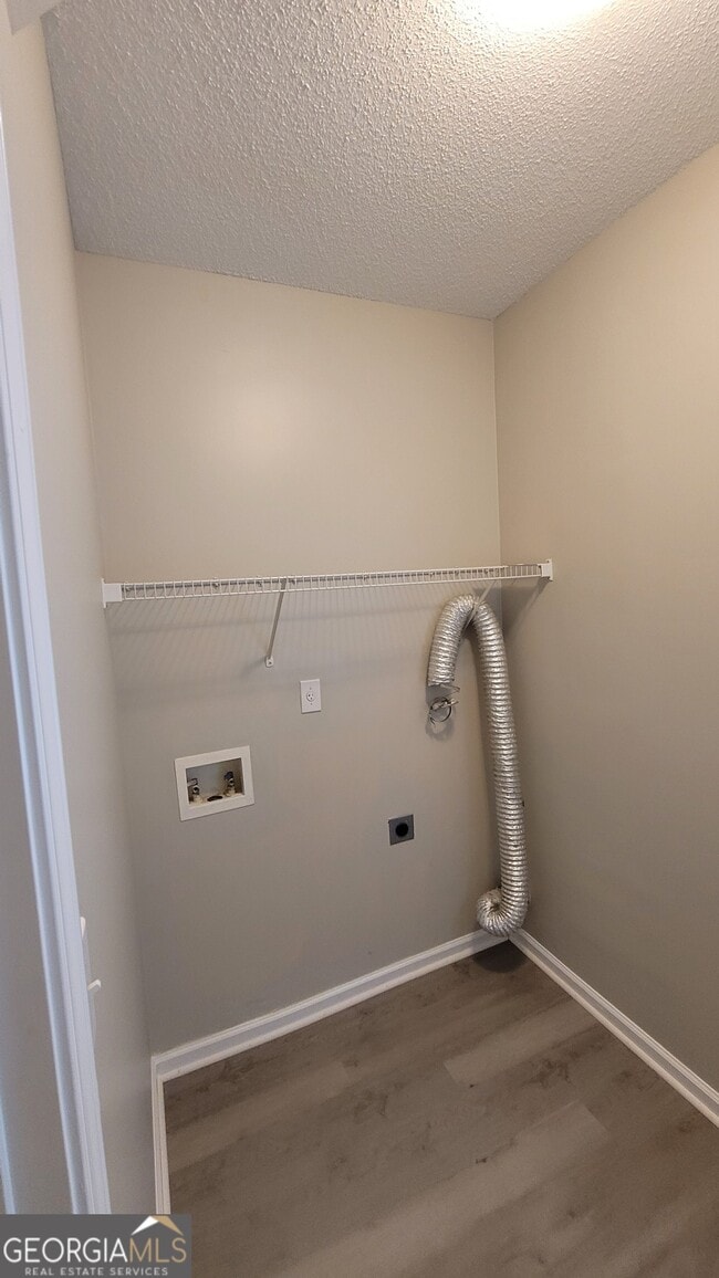 Building Photo - 4875 W Park Cir