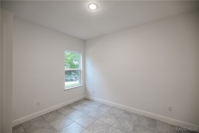 Building Photo - 2412 SW 163rd Pl
