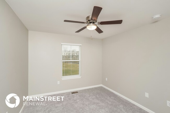 Building Photo - 2083 Paddle Wheel Dr