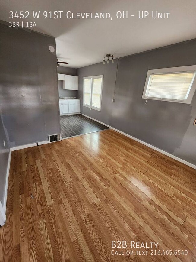 Building Photo - 3452 W 91st St