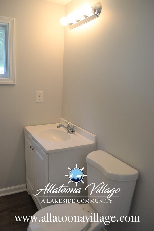Building Photo - Newly Renovated 2BR/1Bth Lake Allatoona Home, Pet Friendly, and Community Ammenties