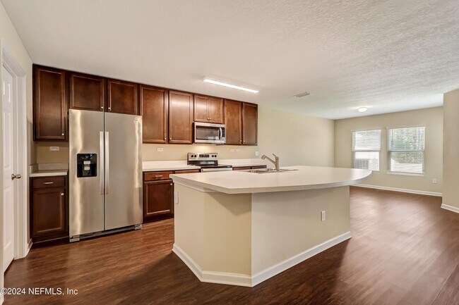 Building Photo - 11168 Watkins Ct