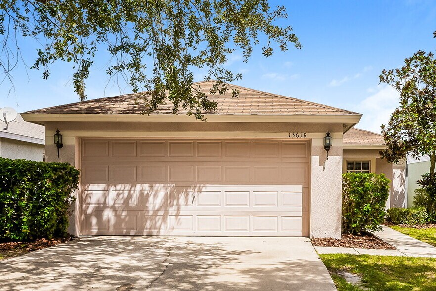 Primary Photo - 13618 Silver Charm Ct