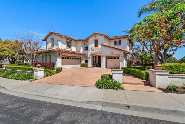 Building Photo - Spectacular Hilltop Estate with Panoramic ...