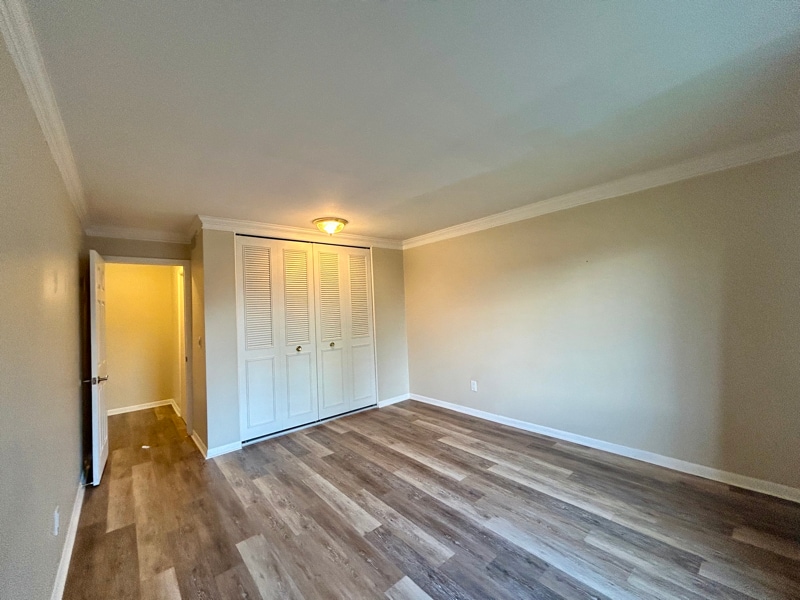 Building Photo - 474 Fox Hills Dr S