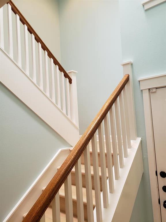 Building Photo - 2002 Voltaire Dr