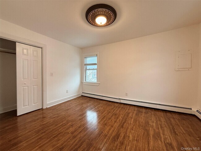 Building Photo - 35 East Ave