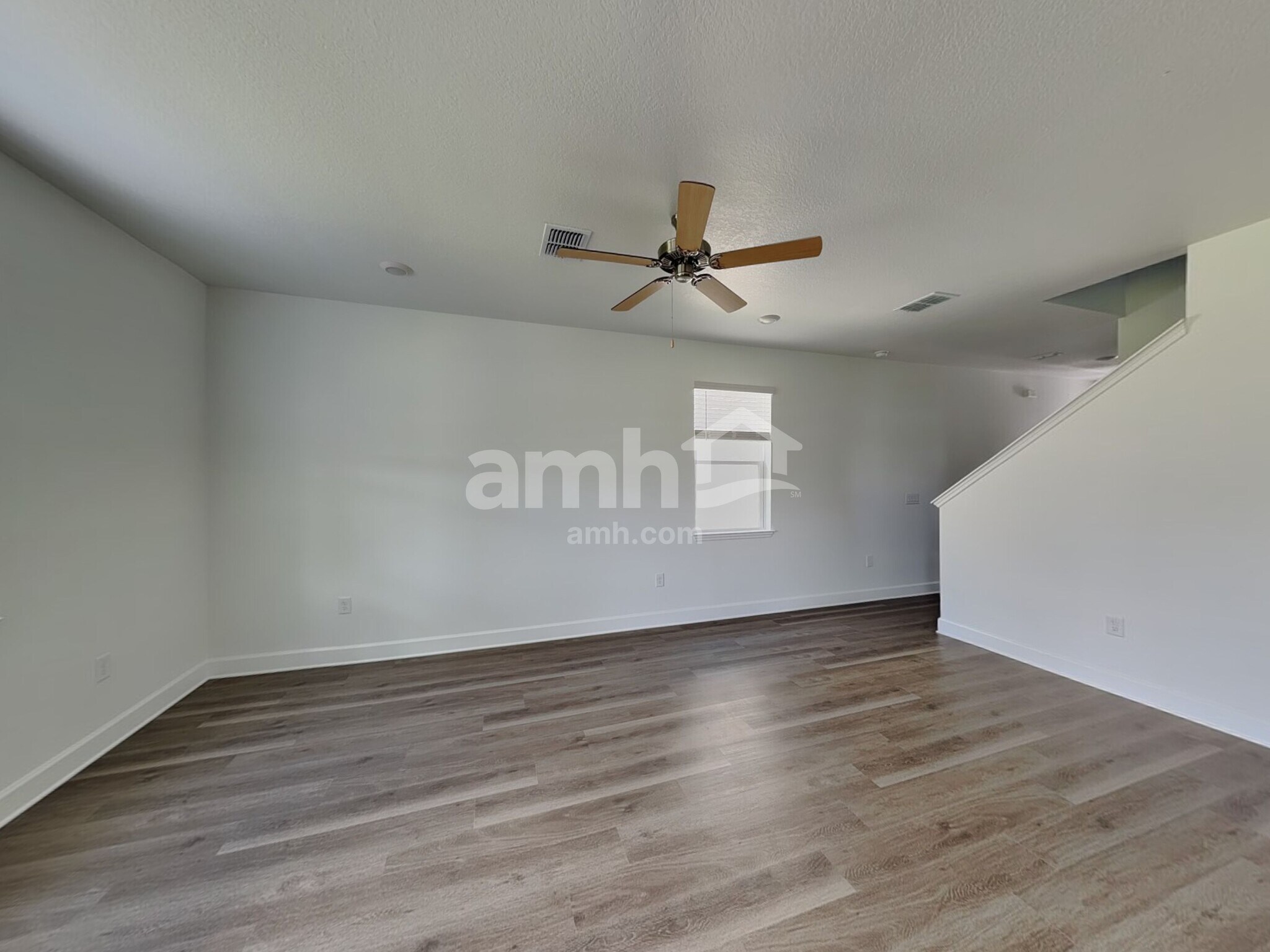 Building Photo - 16421 Cheyanne Ct