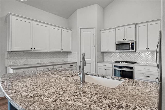 Building Photo - 1919 Middleton Dr