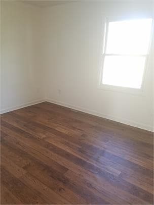 Building Photo - 217 Creekside Ct
