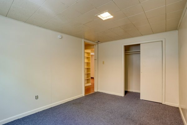 Building Photo - 911 4th St