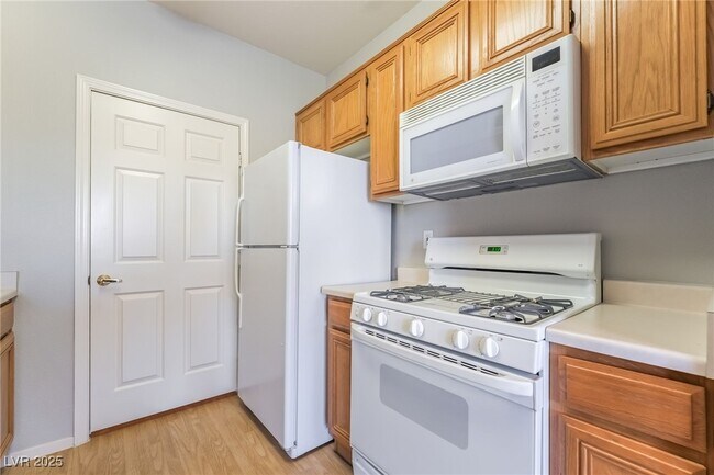 Building Photo - 7123 S Durango Dr