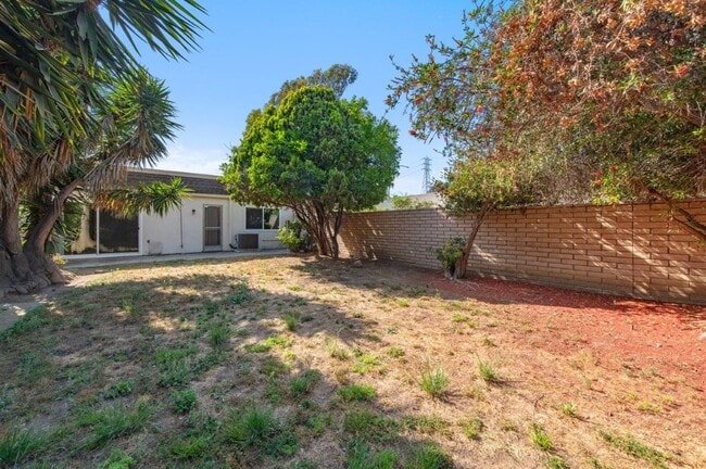 Building Photo - 3bd/2ba single family house in University ...
