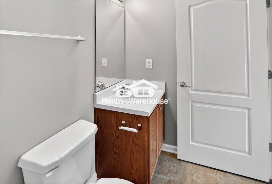 Building Photo - 3449 Parc Dr SW