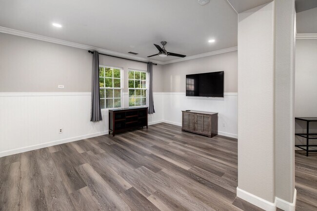 Building Photo - Luxurious home in the Westcliffe Community of San Elijo Approx. 4181sq feet that includes pool/sp...
