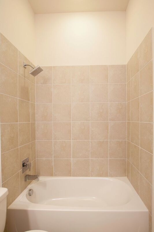Building Photo - 1614 Thoroughbred Ln