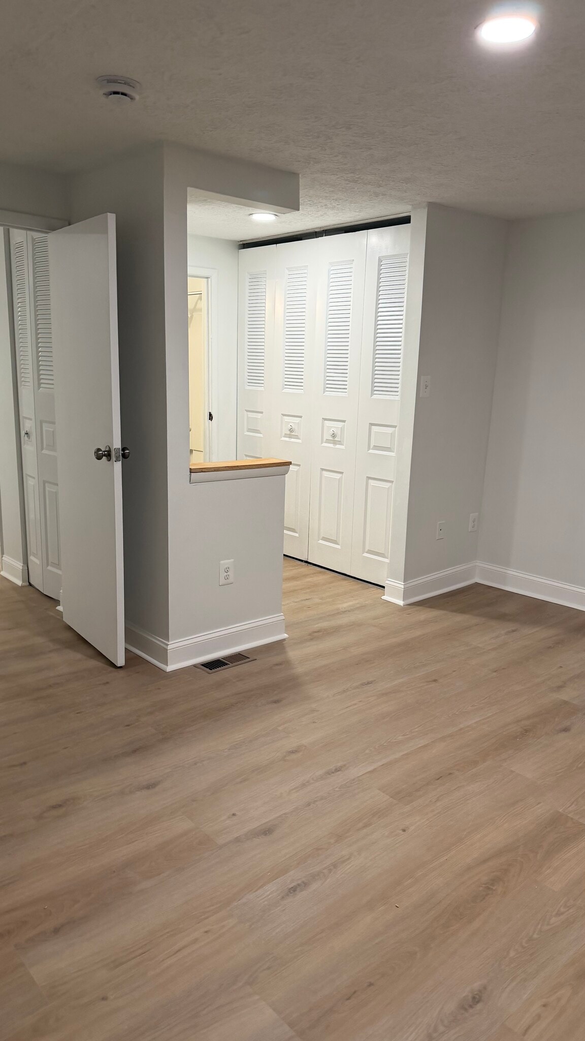 Building Photo - 4 Avonshire Ct