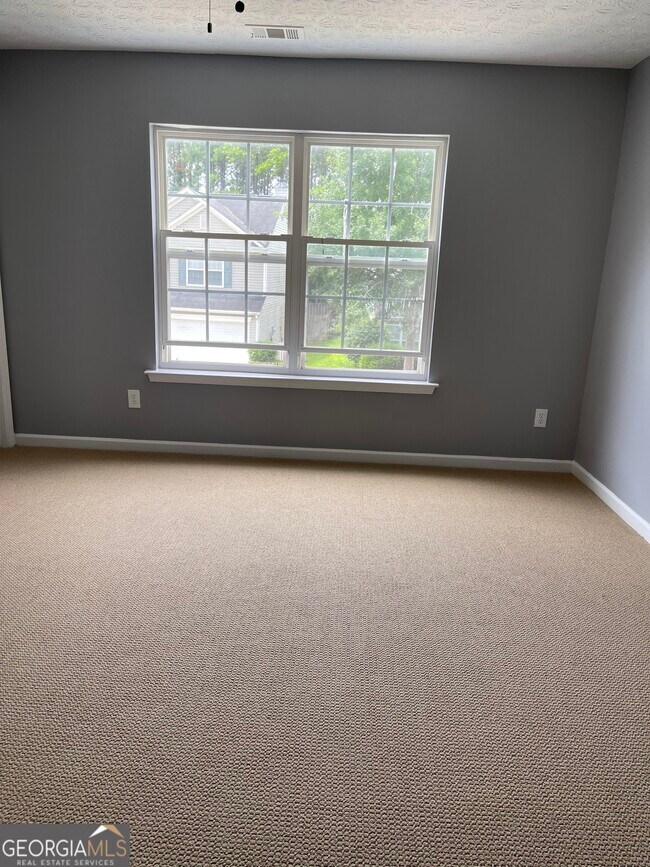 Building Photo - 116 Village Trce