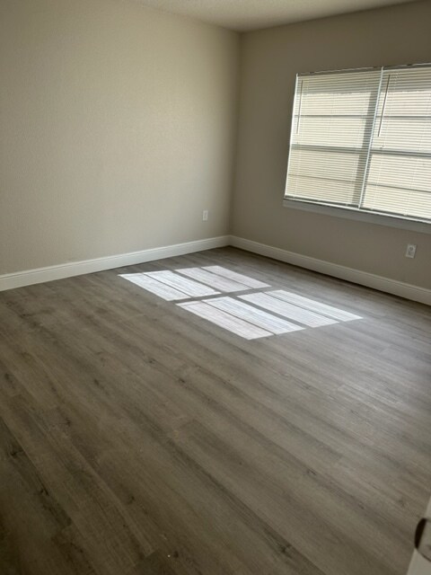 Building Photo - 1172 Calle Del Rey