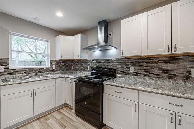 Building Photo - 4909 Higgins St