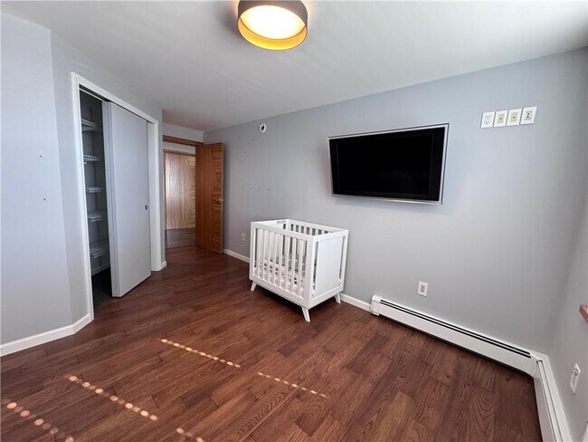 Building Photo - 7914 Rockaway Beach Blvd
