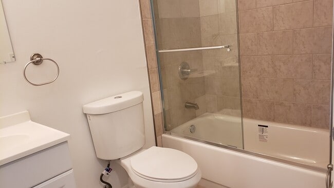 Building Photo - 2057 W Florence Ave