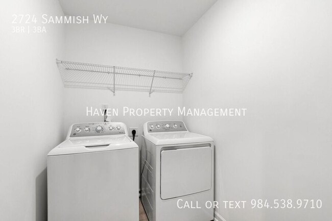 Building Photo - 2724 Sammish Way