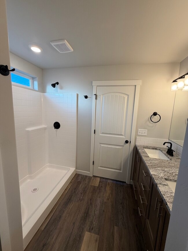 Building Photo - 2241 Great Basin Wy